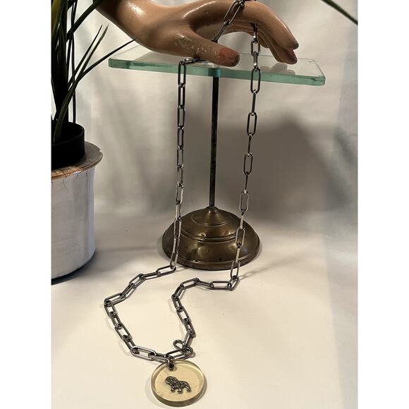 MCM Chain with Lucite Bulldog Charm - Picture 2 of 3